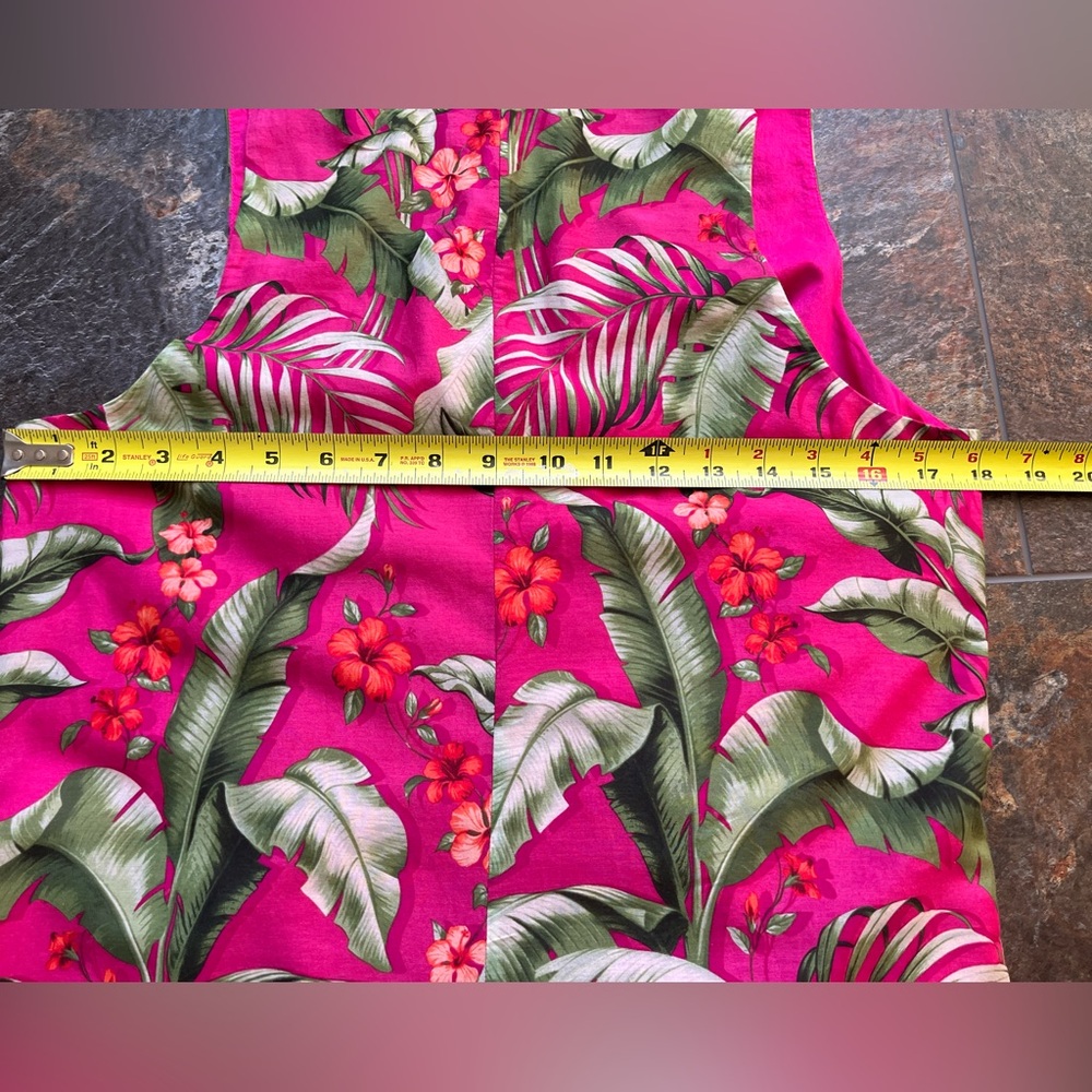 Tommy Bahama Fushia pink tropical palm leaf floral v neck shift dress. Medium - Picture 11 of 14